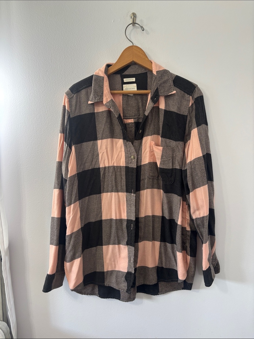 American Eagle Outfitters Pink and Black Plaid Flannel Shirt